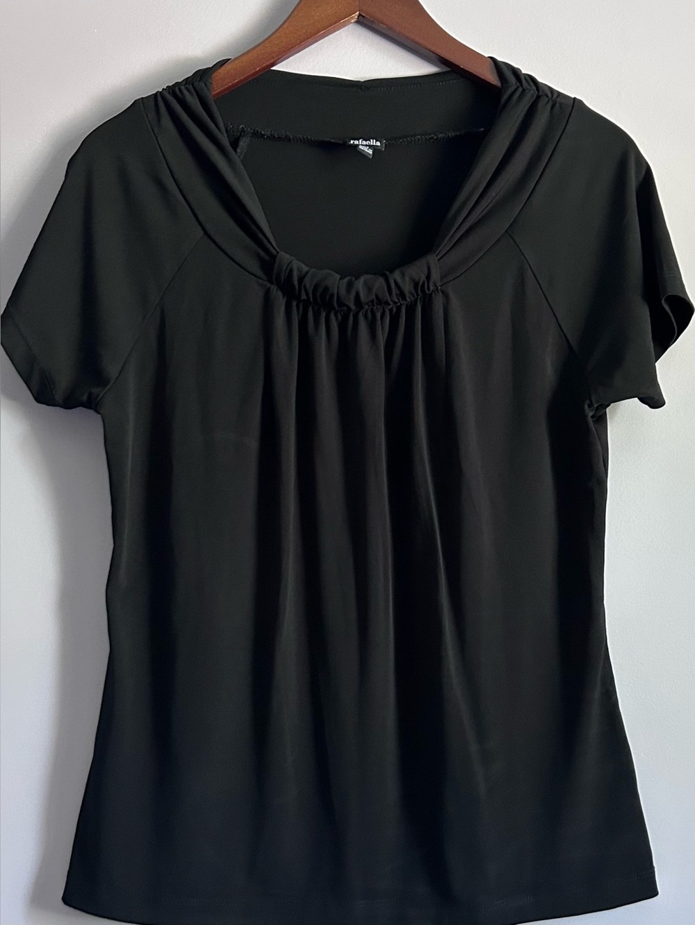 Rafaella Black Short Sleeve Top with Pleated Front Size Medium